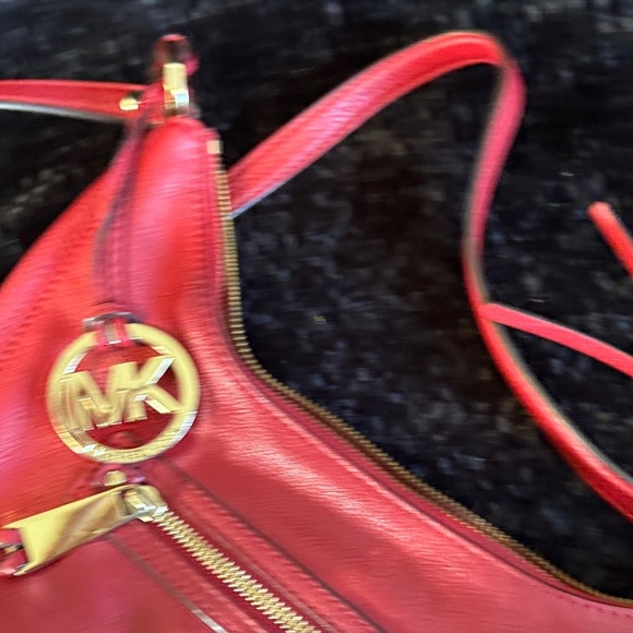 Michael Kors Jet Set Medium Crossbody Leather Handbag  Michael Kors Red Leather Shoulder Bag